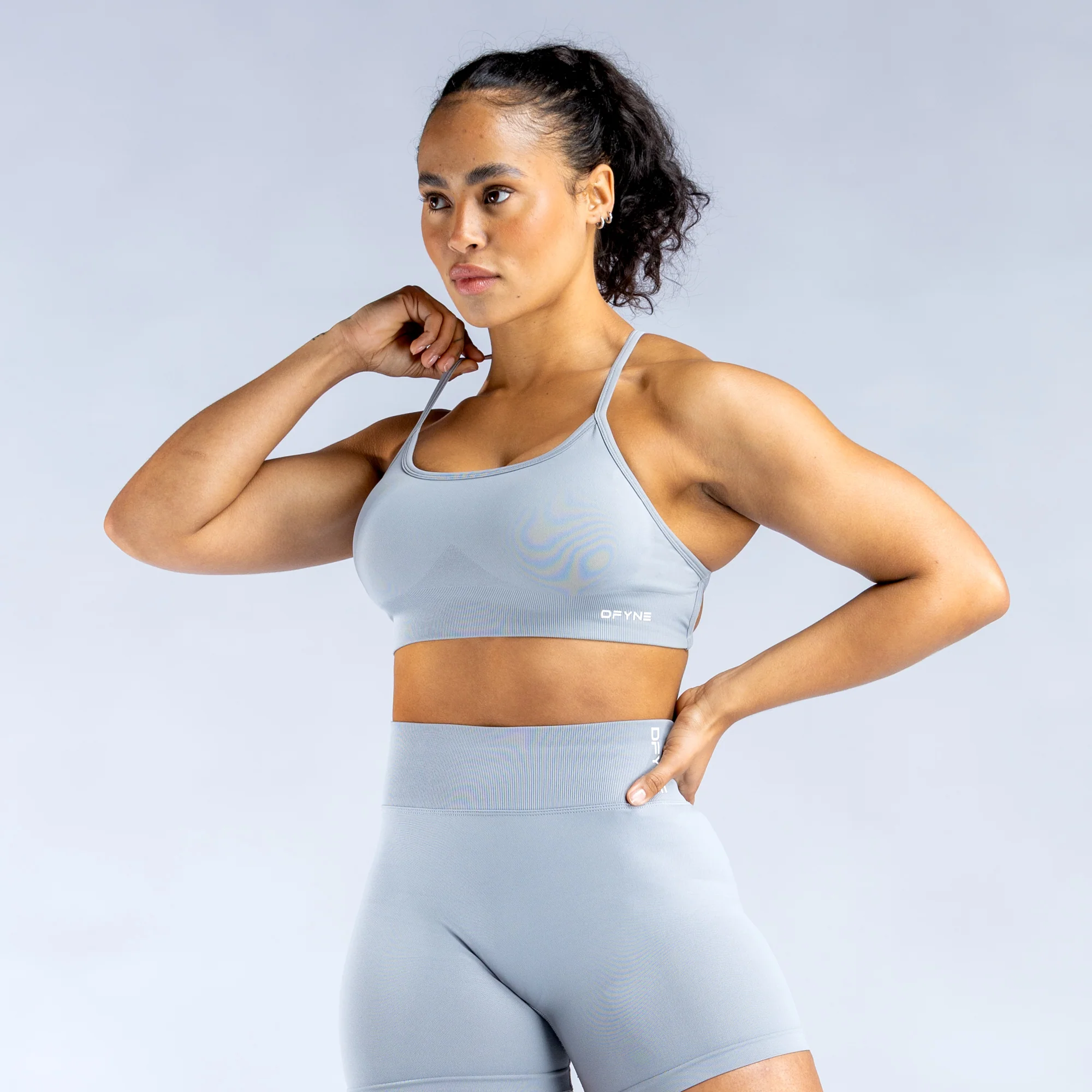 Dynamic Backless Sports Bra - Image 3
